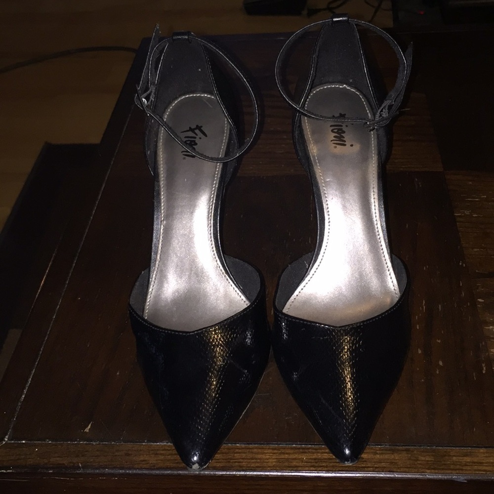 Professional black shoes. Fioni, size 9.5